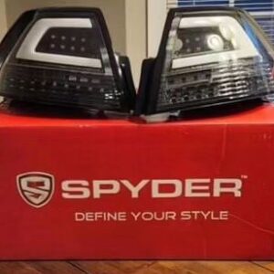 Pontiac G8 GT Spyder Rear Taillights with Sequential Blinker.