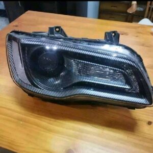 .Selling my Carbon fiber koplamp montage voor Chrysler 300C 300S 300SRT 2012 2022. .