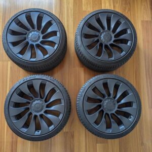 Überturbine and pirelli zero tirss.