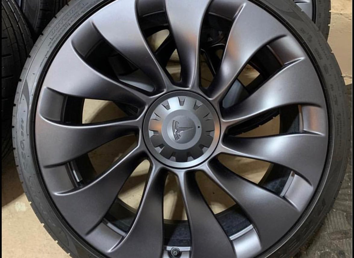 teslaautos_-___2684725473537805844_49215032926___--1