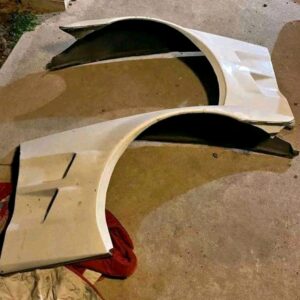 C6 Z06 FRONT FIBERGLASS FENDERS NEW PAINT.