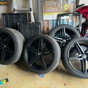 Selling 20” Vossen wheels. 20x9 et 32 and 20x10 et45.