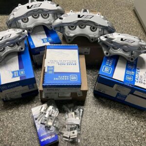 2009-13 Cadillac CTS-V Silver 6 Piston Brembo Brake calipers + OE Brake pads.