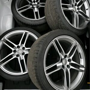 Set of 4 ROUSH Mustang Quicksilver wheels.