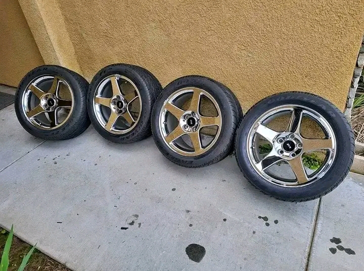 1735948321713